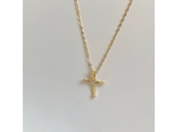 Colar com Pingente de Mini Cruz e Flor em Prata de Lei 925, com Design Elegante e Sofisticado, em Formato de Cruz Francesa. MDUG