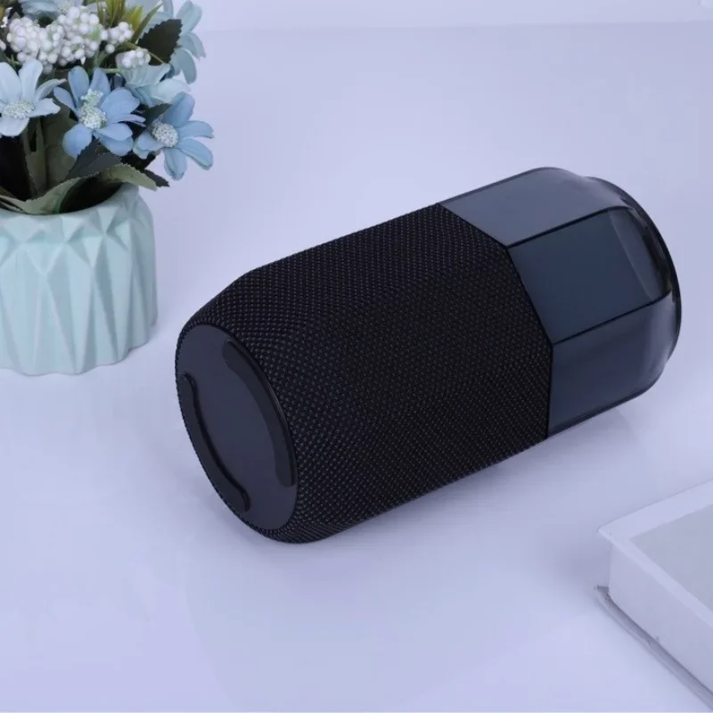 Caixa de Som Bluetooth Compatível com Tws, Fm, Cartão Tf, Entrada Auxiliar Usb e Led. MDUG (preto)