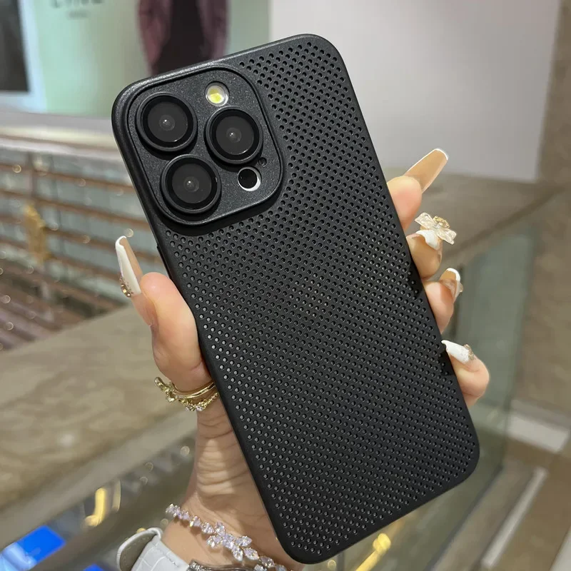 (iphone 13 Preto) Capa Para Celular Respirável E Refrescante, Ultrafina, Com Revestimento Rígido Perfurado Em Malha Fosca.