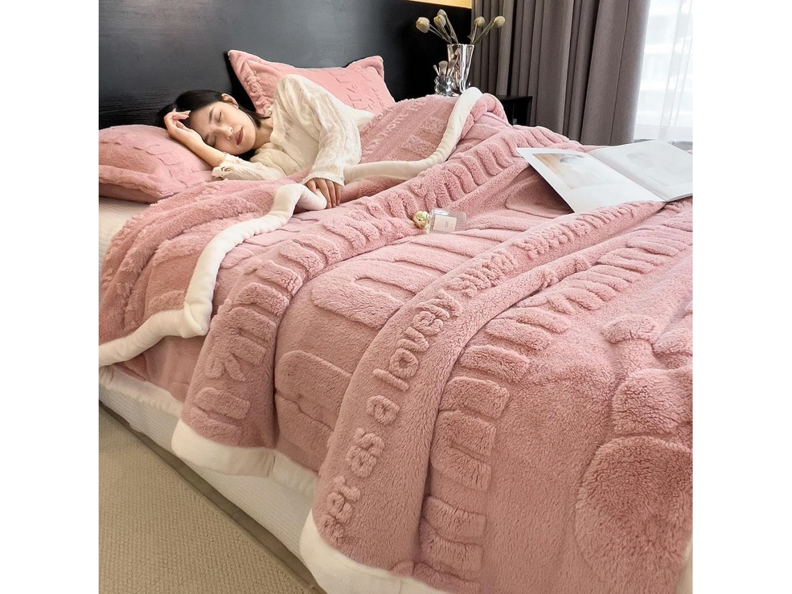 Manta de Lã Coral Quentinha para Outono e Inverno Veludo Jacquard com Letras Macia Felpuda, Macio, Quente, Ide