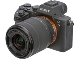 Máquina Fotográfica SONY A7 Mark II + FE 28-70mm (Full-Frame)
