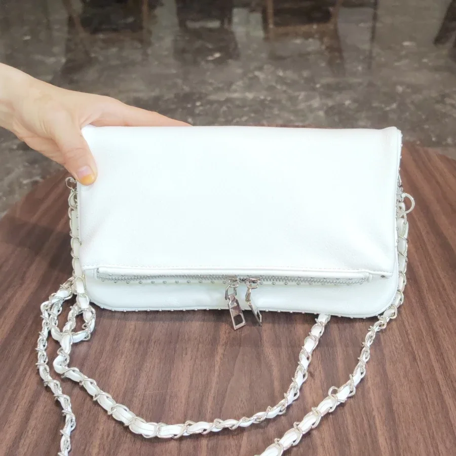 Bolsa Transversal Feminina Com Corrente E Tachas (branca), Bolsa De Ombro Feminina Em Couro Pu.