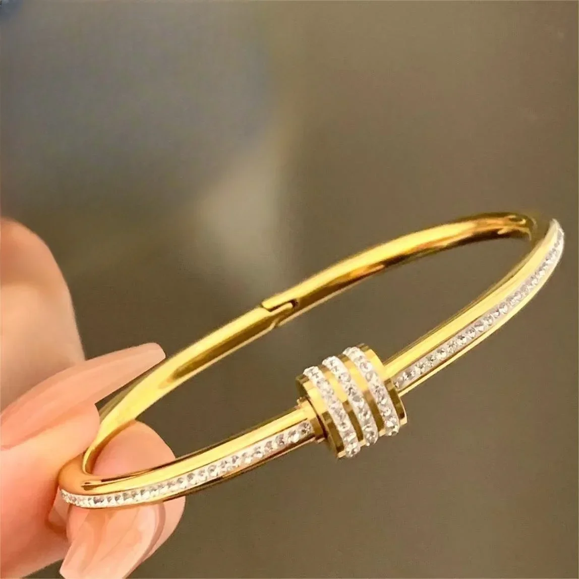 Pulseira Em Aço Titânio Dourado E Prateado (ouro), Joia Luxuosa À Prova D'água Com Zircônias Brilhantes.