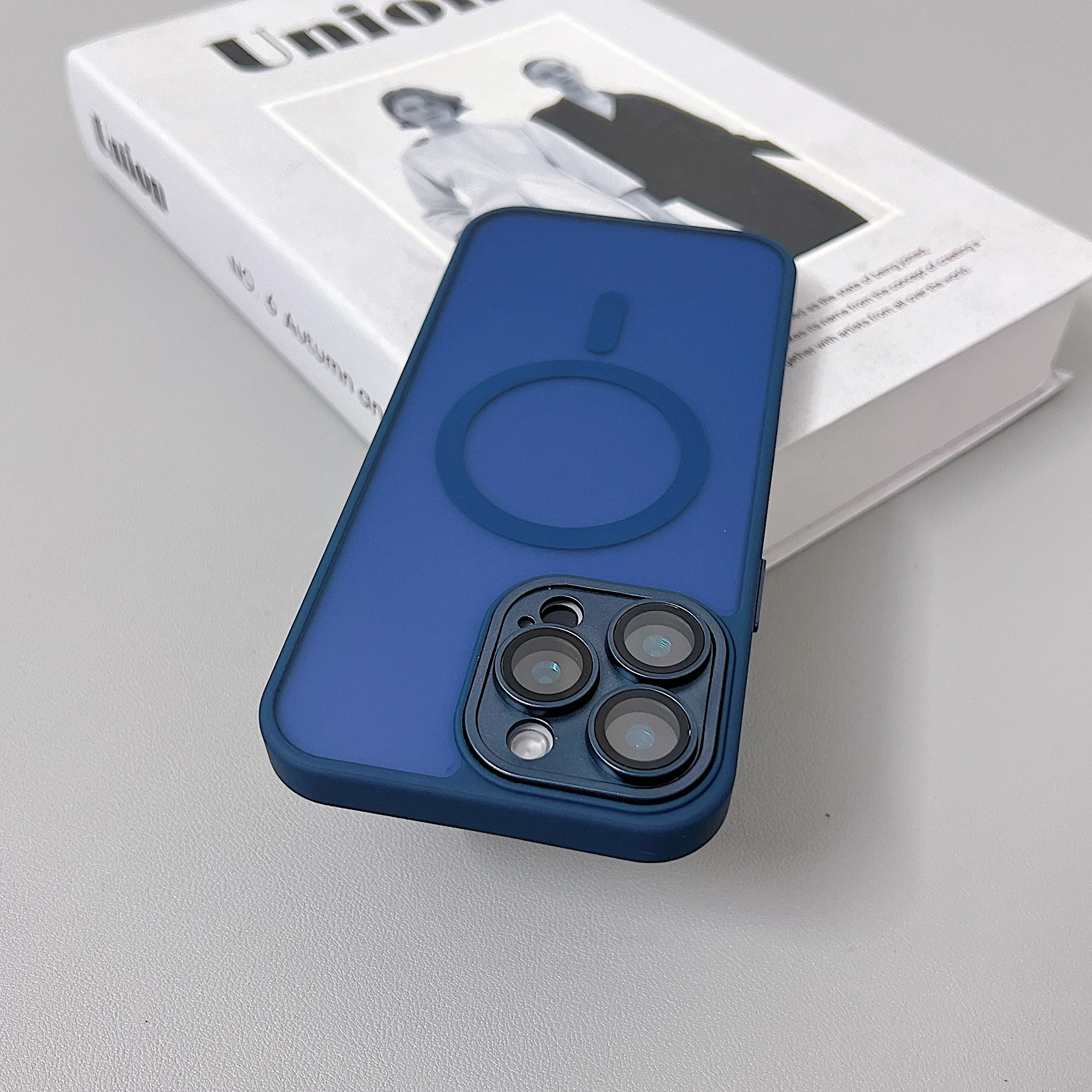 (iphone 13 Mini, Azul) Capa Protetora Transparente E Resistente A Impactos Para Iphone, Compatível Com Carregamento Sem Fio Magsafe.