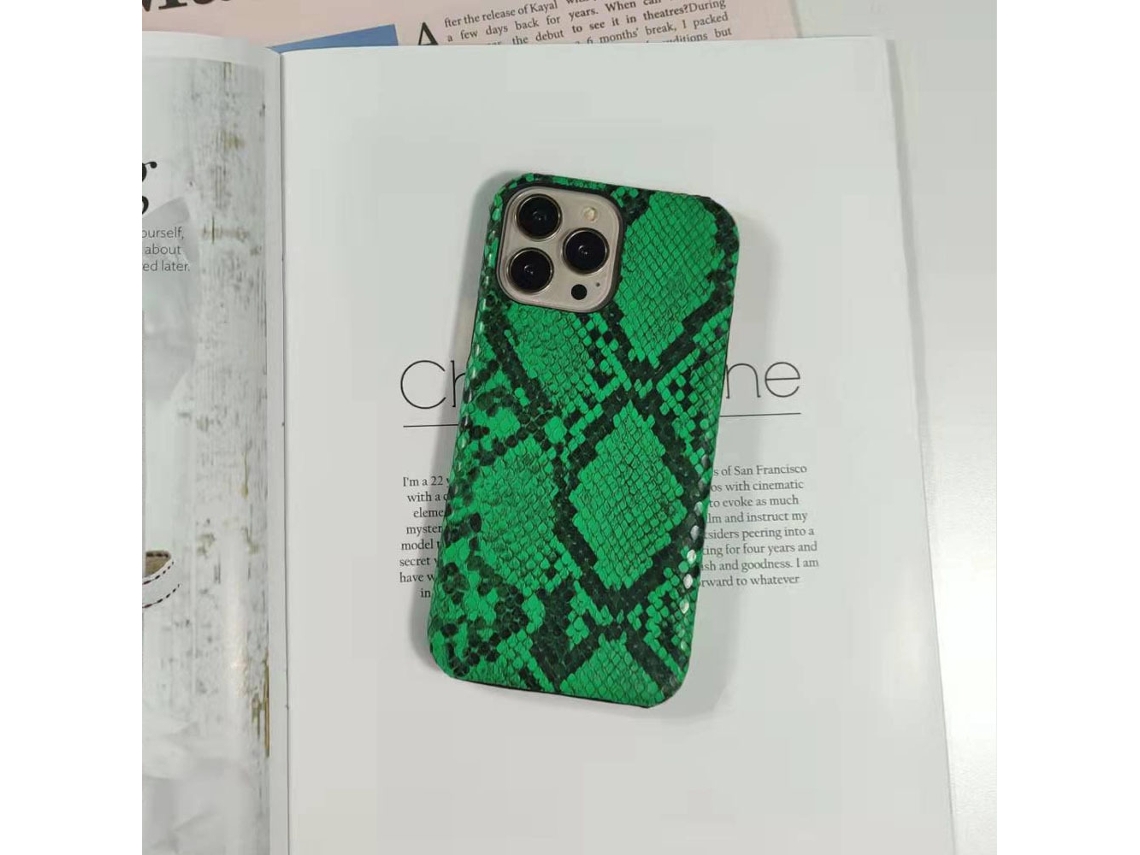Capa Para Iphone 17 Air Verde Com Textura De Python E Meio Couro