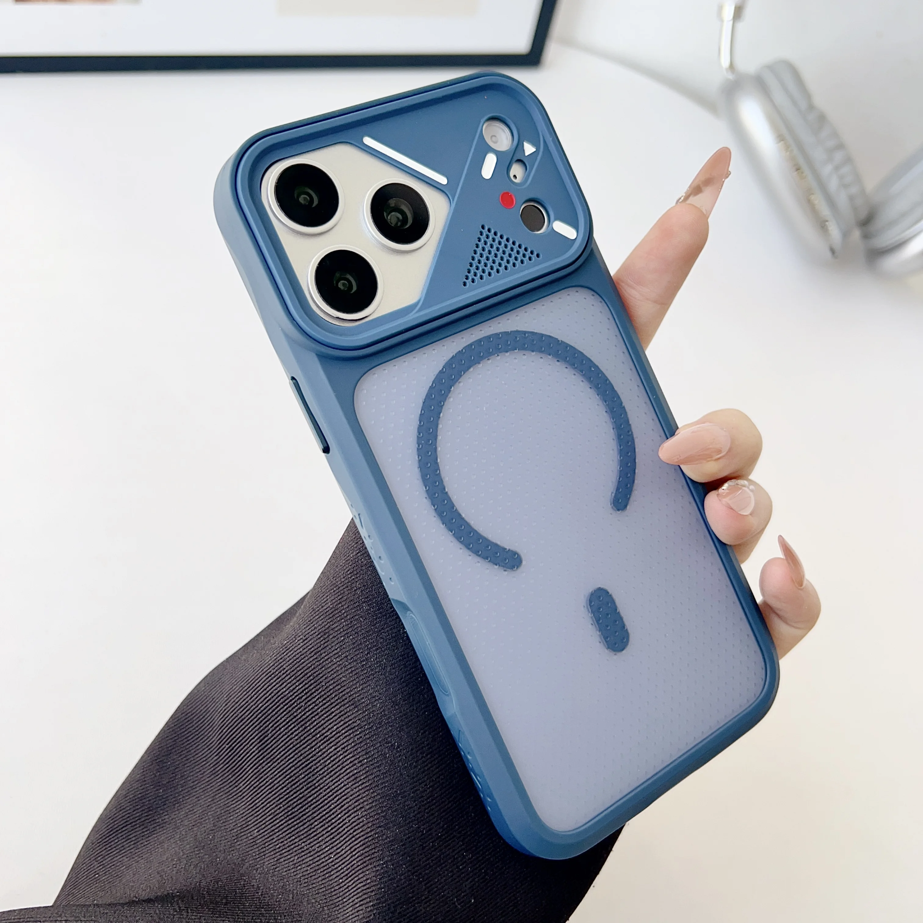 (iphone 14 Pro Max Azul) Capa Magsafe Semitransparente Com Proteção De Borda Macia Em Tpu Resistente A Impactos.