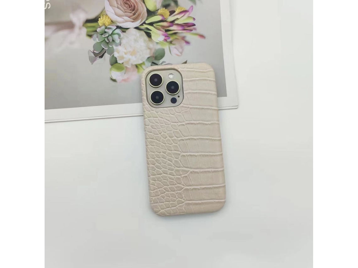 Capa Para Iphone 17 Air Off-white Com Estampa De Crocodilo.