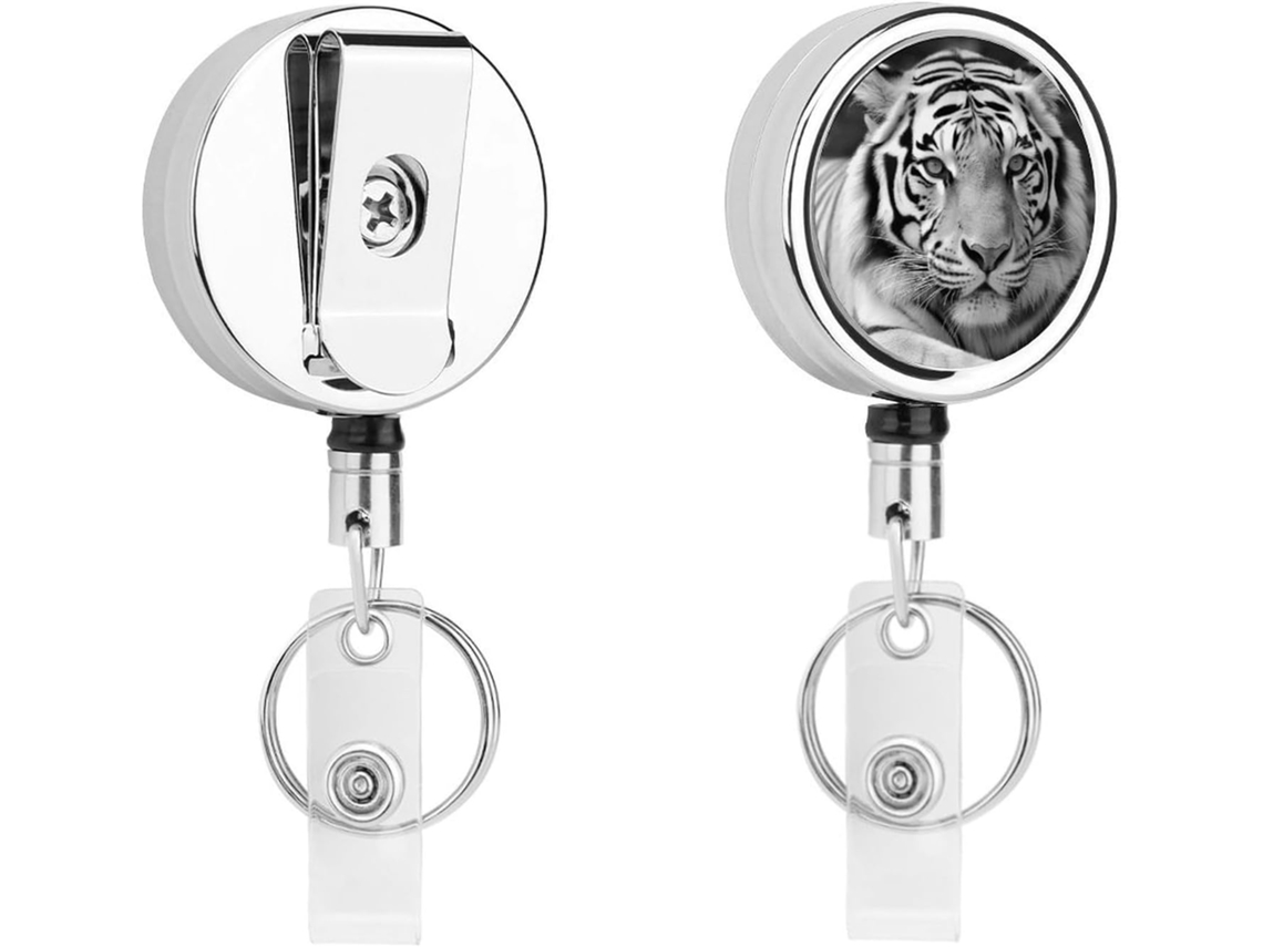 Porta-crachás de metal com estampa de tigre em preto e branco, retráteis, clipes e alfinetes de identificação.