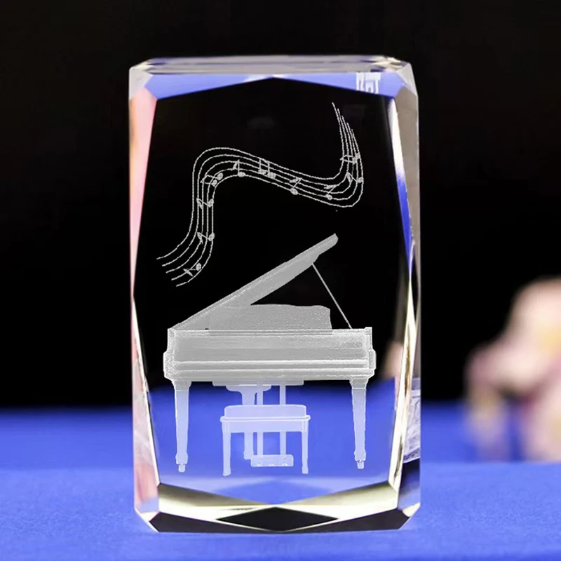 Estátua de Instrumento Musical em Cristal 3d, para Amantes da Música e Decoração de Casa. MDUG (sem Base)