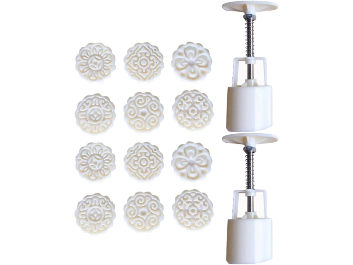 Conjunto Lurrose com 2 formas redondas de plástico bege para boliche.