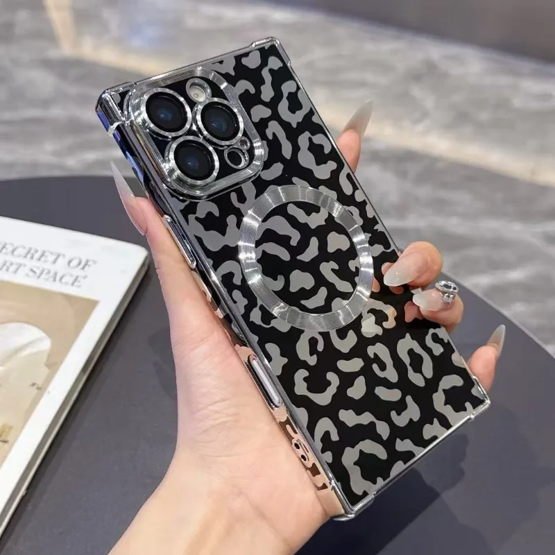 Capa Magnética À Prova De Choque Com Revestimento Macio (preta) Para Iphone 14 Plus