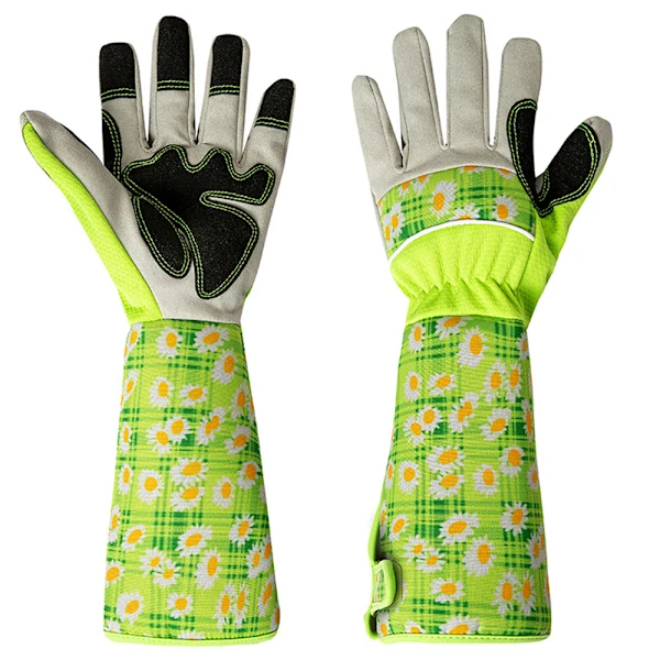 Um Par De Luvas De Jardinagem Estampadas - Verdes