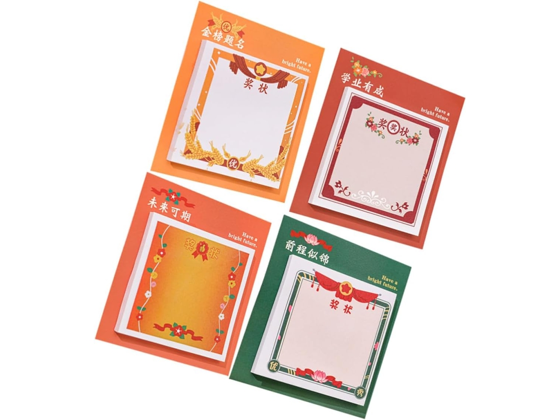 Mini Cadernos Estilo Desenho Animado para Meninos e Meninas, 4 Cadernos de Papel Inspiradores, Tema Escolar e de Halloween