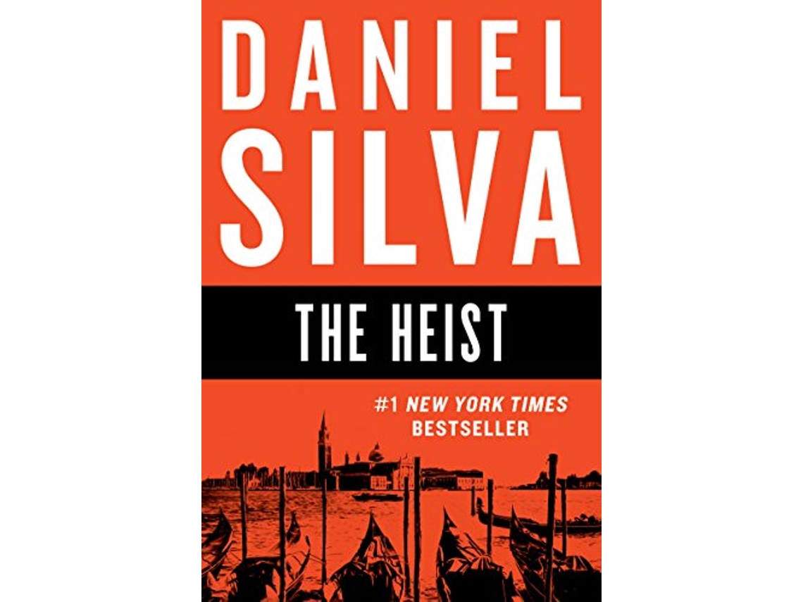 Livro Heist de Daniel Silva (Inglês)