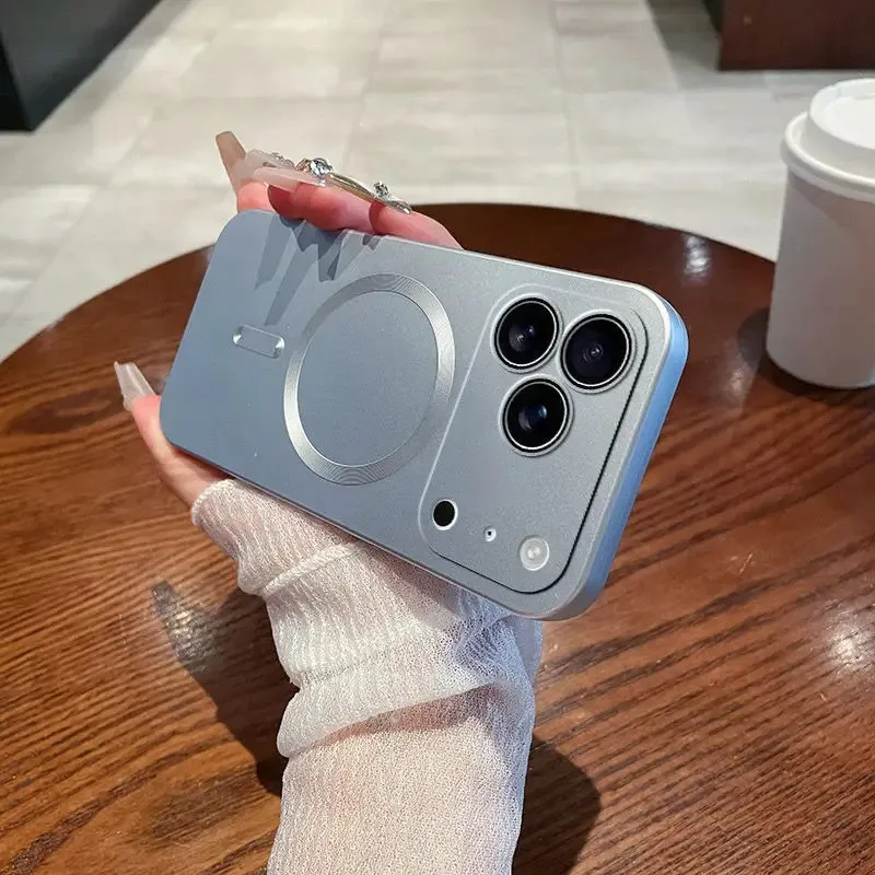 Capa Para Iphone 16 Plus Azul Celeste Com Pintura Metálica, Magnética E Em Tpu Macio Com Protetor De Lente Para Carregamento Sem Fio.
