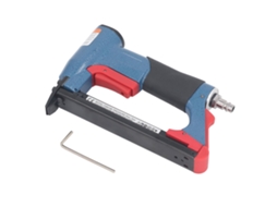 Grampeador pneumático calibre 21, capacidade para 140 grampos, ideal para estofamento e marcenaria, dobras de 1/4 a 5/8.