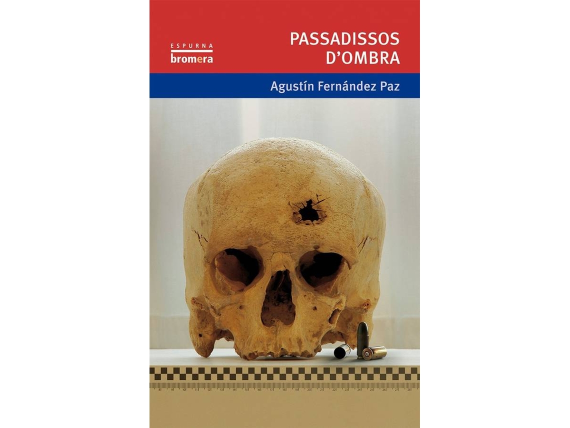 Livro Passadissos D'Ombra de Agustín Fernández Paz (Catalão)
