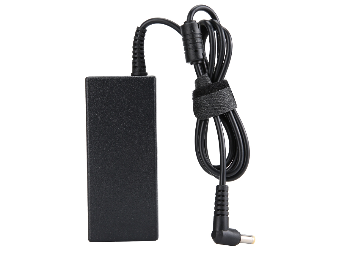 Adaptador De Energia (fonte De Alimentação Para Computadores Dell Inspiron 1000 1300 B130 Pa-16)