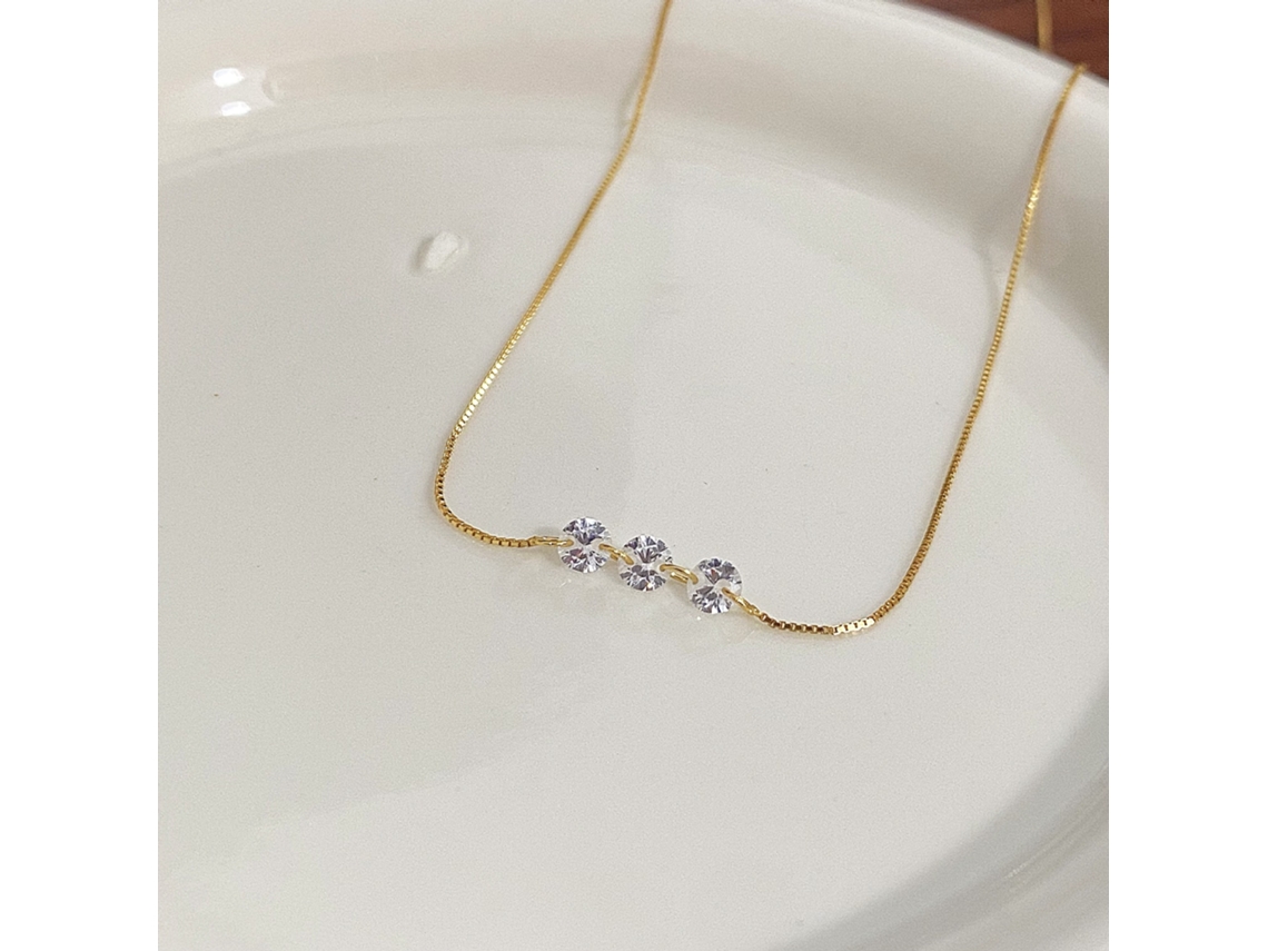 Colar em Prata de Lei 925 com Três Diamantes, Corrente Veneziana Delicada e Super Brilhante, Doce e Luxuosa. MDUG