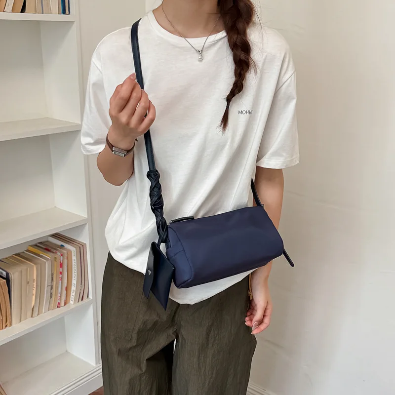 Bolsa De Ombro Feminina Em Nylon Azul-marinho, Bolsa Transversal Feminina, Bolsa Feminina Moderna Para Usar Debaixo Do Braço