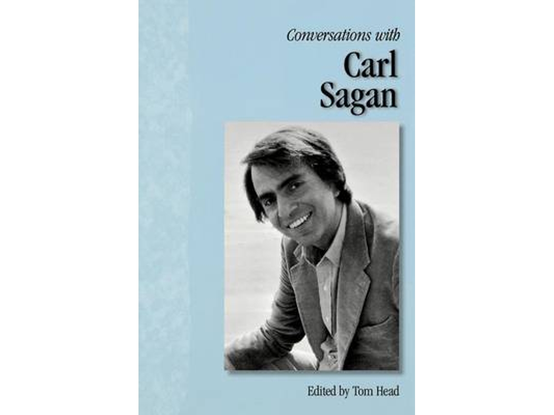 Livro Conversations with Carl Sagan de Tom Head (Inglês)