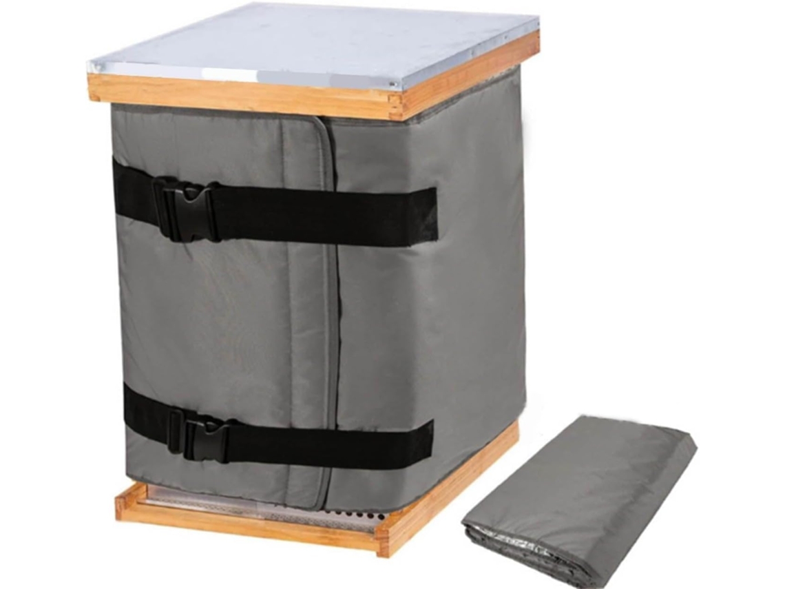 Isolamento Térmico Para Apicultura No Inverno: Revestimento Refletor Para Melhorar A Retenção De Calor Nas Colmeias.