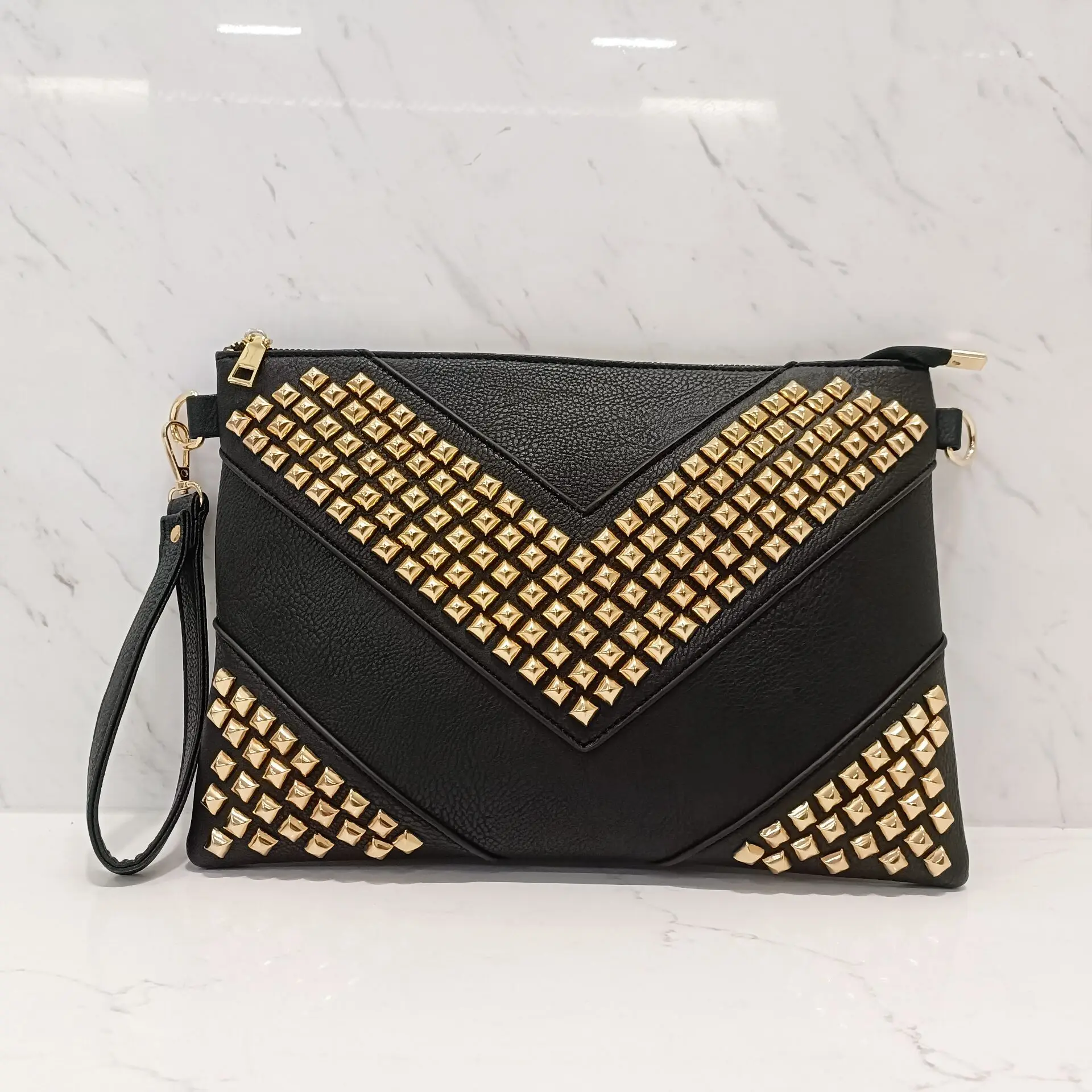 (dourada, 34x25x1 Cm) Bolsa Feminina Elegante Com Tachas, Estilo Clutch/ombro/transversal Em Couro Pu