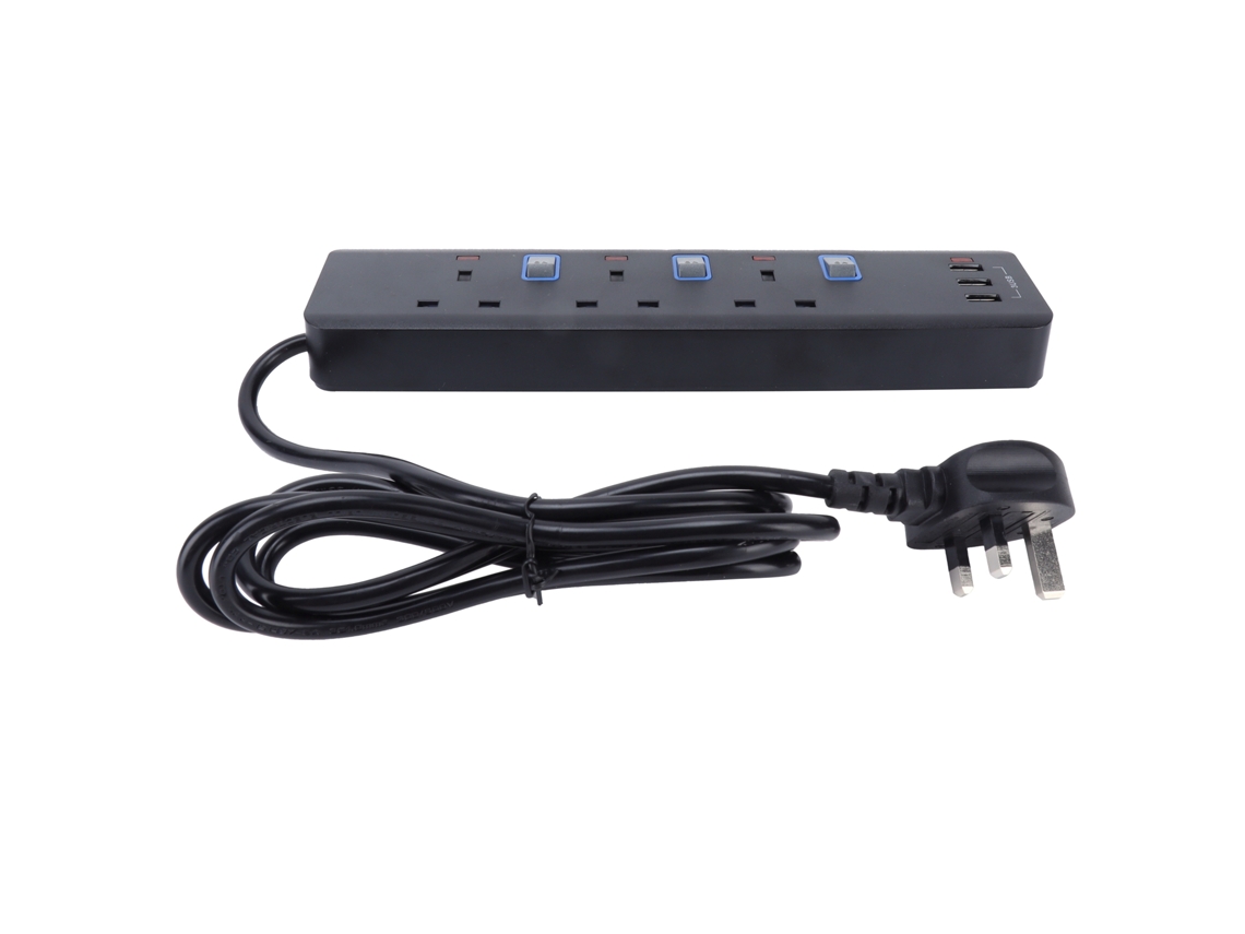 Filtro de linha de 250 V (Reino Unido) com interruptor individual, 3 tomadas e 3 portas de carregamento USB.
