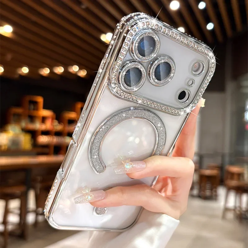 Capa Magnética Para Celular Com Glitter Eletrodepositado (iphone 17 Pro Max Prateado), Feita De Silicone Macio.