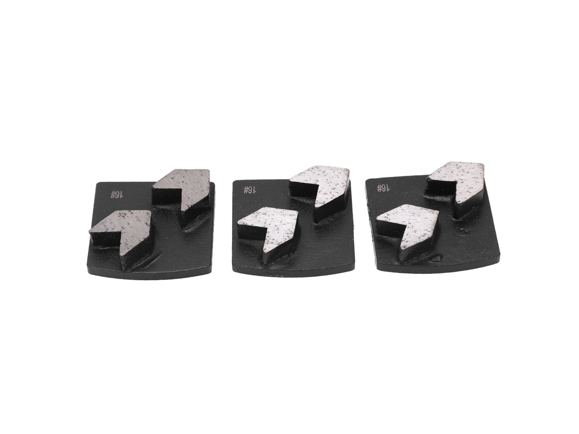 Conjunto de 3 blocos de diamante com dentes em forma de seta para polimento de cimento e concreto (preto).