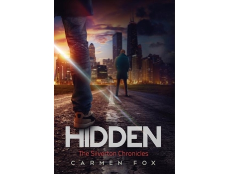 Livro Hidden De Carmen Fox (inglês)