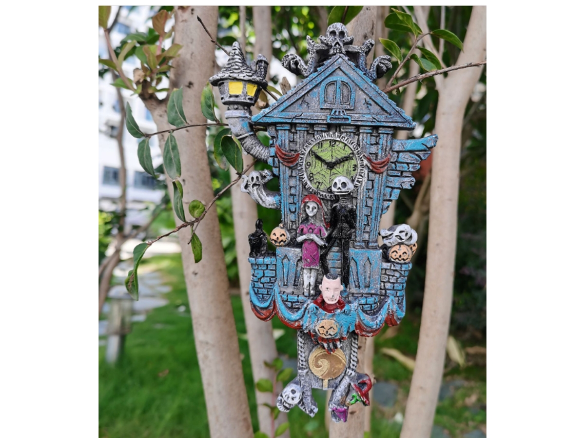 Relógio de Parede Curupira em Resina Artesanal Decorativo Natal Halloween Boneco Fantasma S/MARCA
