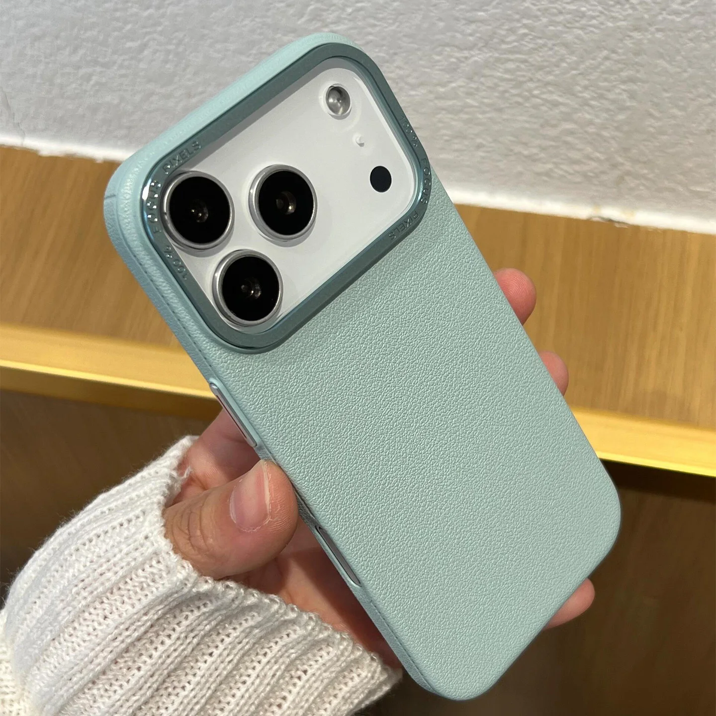 Capa De Celular Em Silicone Macio Texturizado (verde Para Iphone 14 Pro Max) Com Anel E Moldura De Metal Para A Câmera.