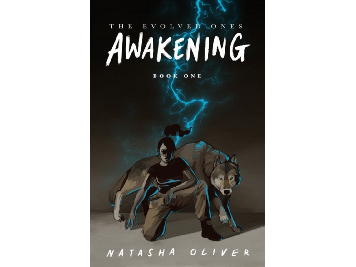 Livro The Evolved Ones Awakening de Natasha Oliver (Inglês)