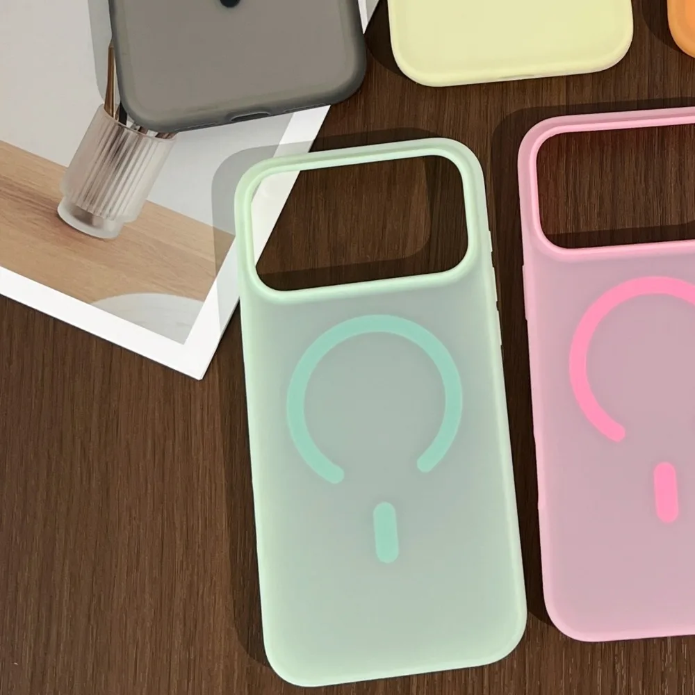 Capa Para Celular (verde Claro, Iphone 14 Pro Max), Compatível Com Carregamento Sem Fio Magsafe, Capa Fosca Macia.