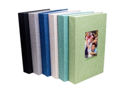Álbum de Fotos 6x4, Modelo com Inserto, Linho, 300 Bolsos, Comporta Apenas Fotos 10x15cm na Horizontal, Azul BRILVIBERA