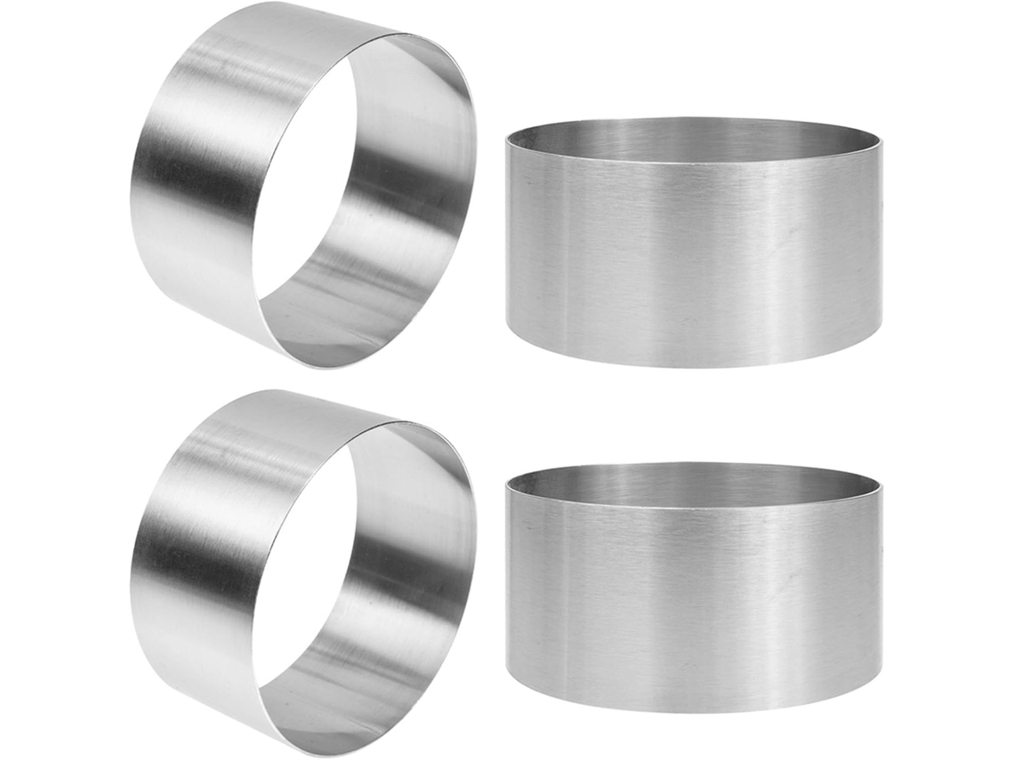 Conjunto de 4 tigelas circulares de aço inoxidável para servir mousses e outras sobremesas.