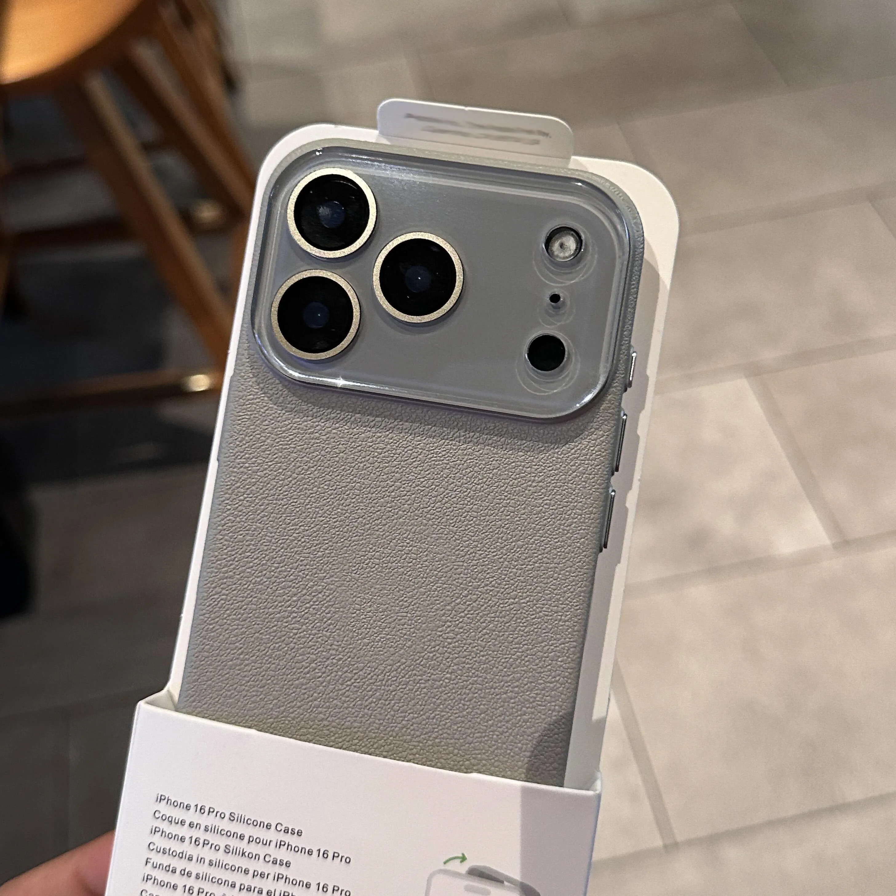 (iphone 15 Pro Cinza) Capa Protetora De Silicone Com Textura De Couro Para Proteger A Lente De Vidro Da Câmera.