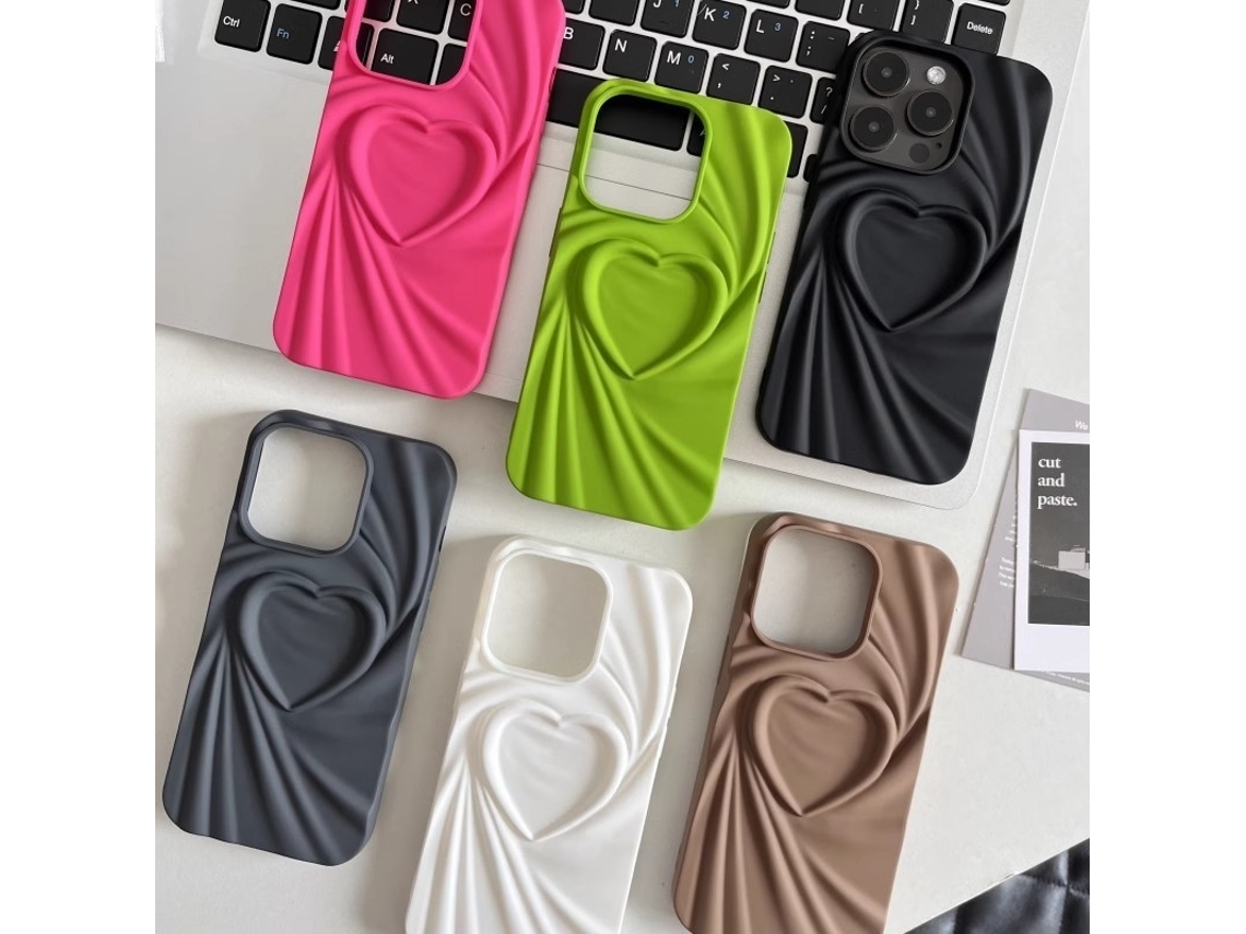 Capa Para Iphone 17 Air Rosa Vermelha Com Coração Enrugado 3d Em Silicone Fosco