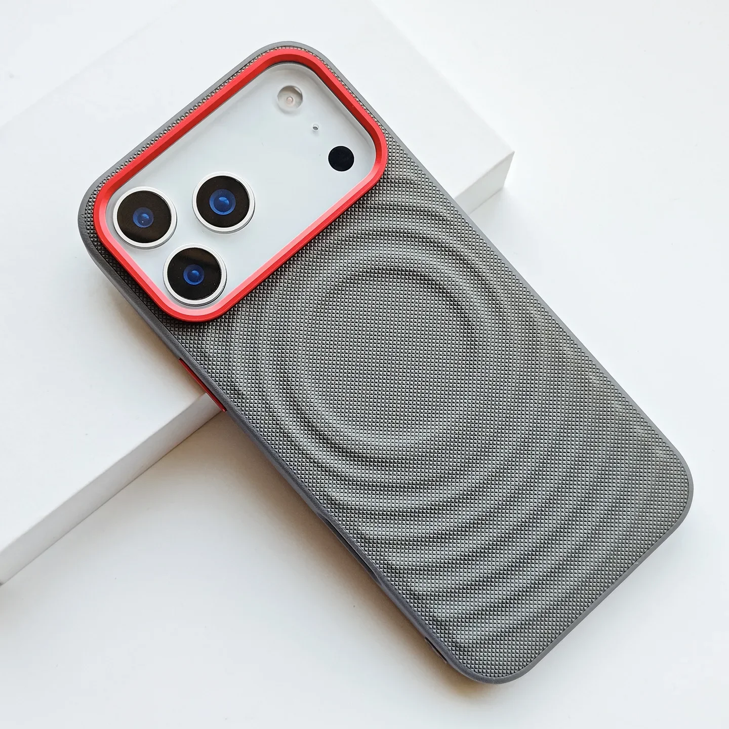 Capa Para Celular Em Couro Ondulado (iphone 17 Pro Cinza), Com Fecho Magnético.