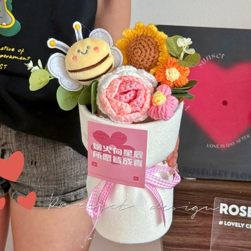 Buquês De Crochê Com Flores Artificiais, Buquês Com Flores Preservadas, Buquês Para Formatura Do Dia Dos Namorados.