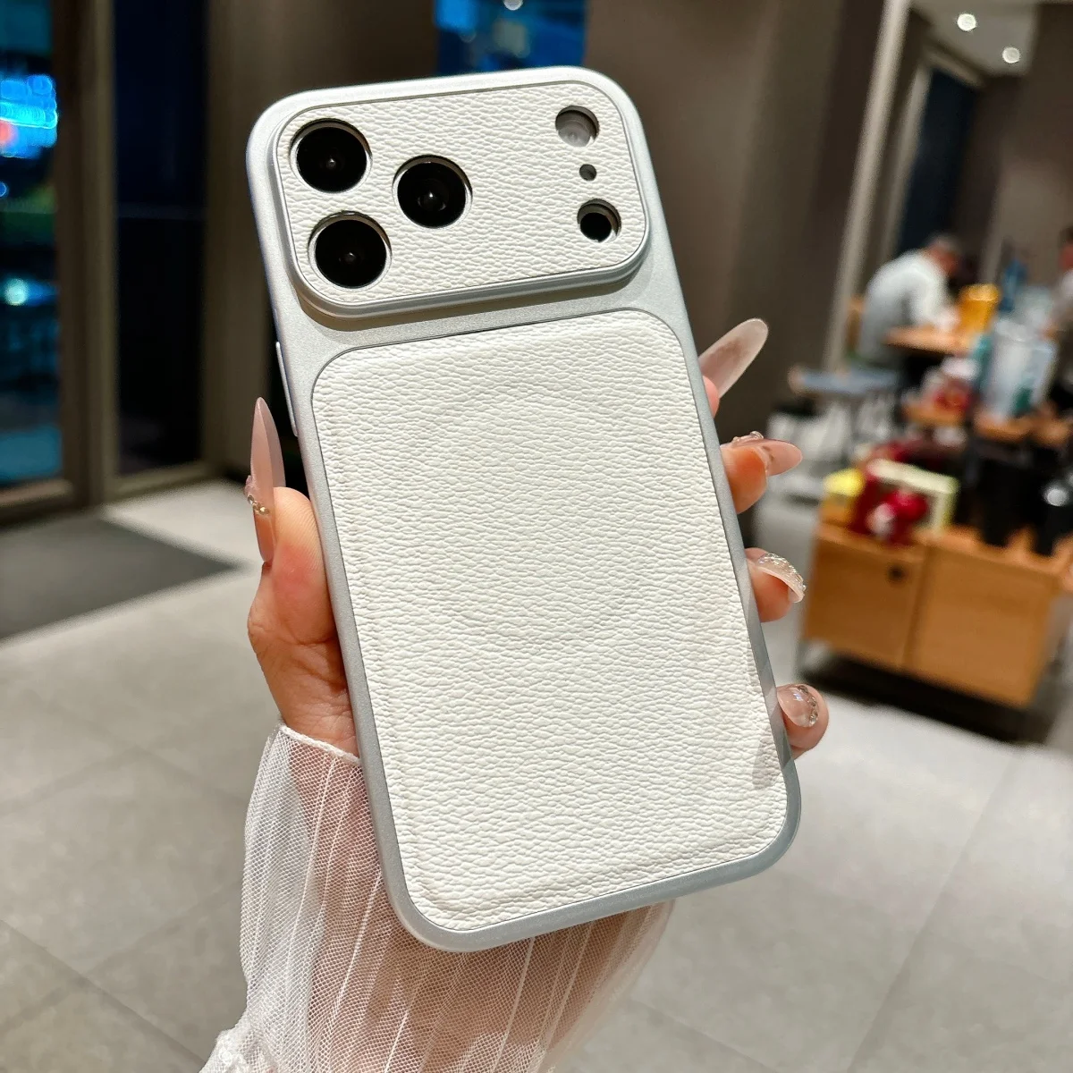 Capa Magnética Magsafe Para Iphone 13 Pro Max (branca) Em Couro Fosco Com Janela Grande