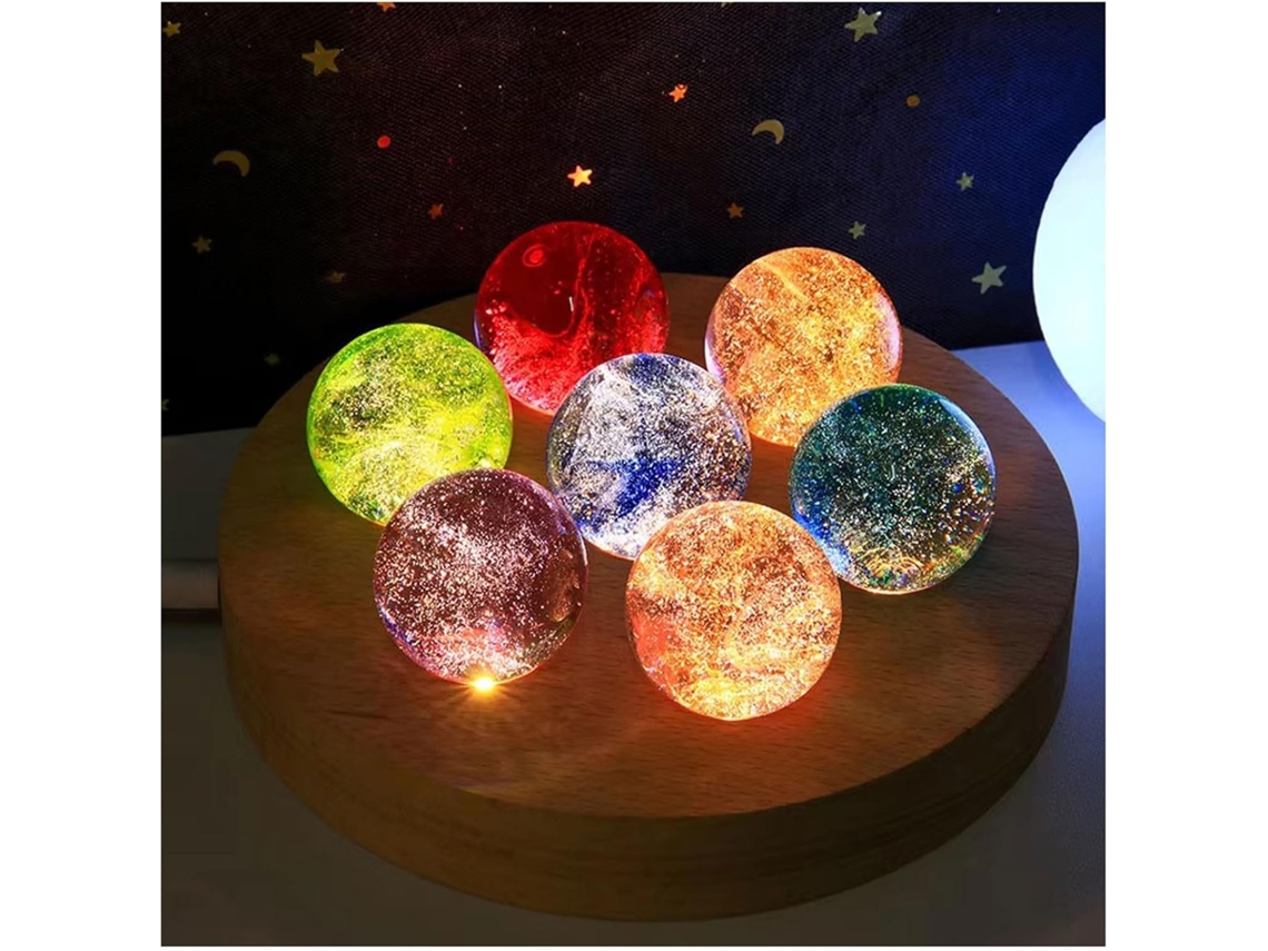 Luminária Noturna Em Formato De Bola Cristal Com Base Madeira E Led