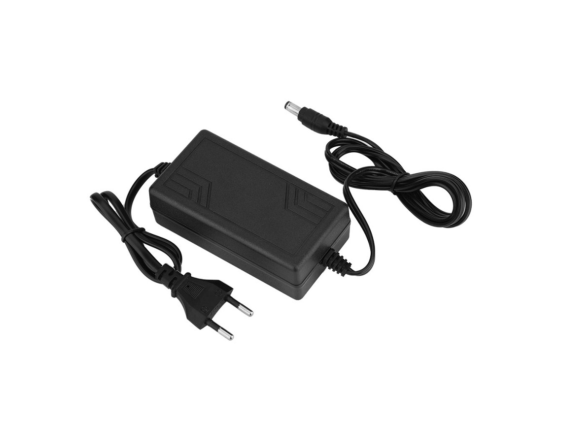 12v 2a Two-wire Switched-mode Power Supply, Compatible With Portable Devices.
