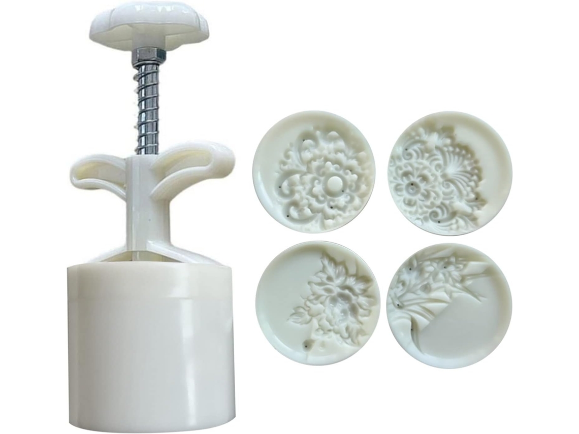 Bolo manual em formato de flor
