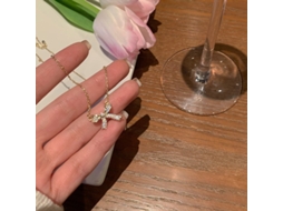 Colar com Laço Delicado e Elegante em Prata de Lei 925 . MDUG (dourada)