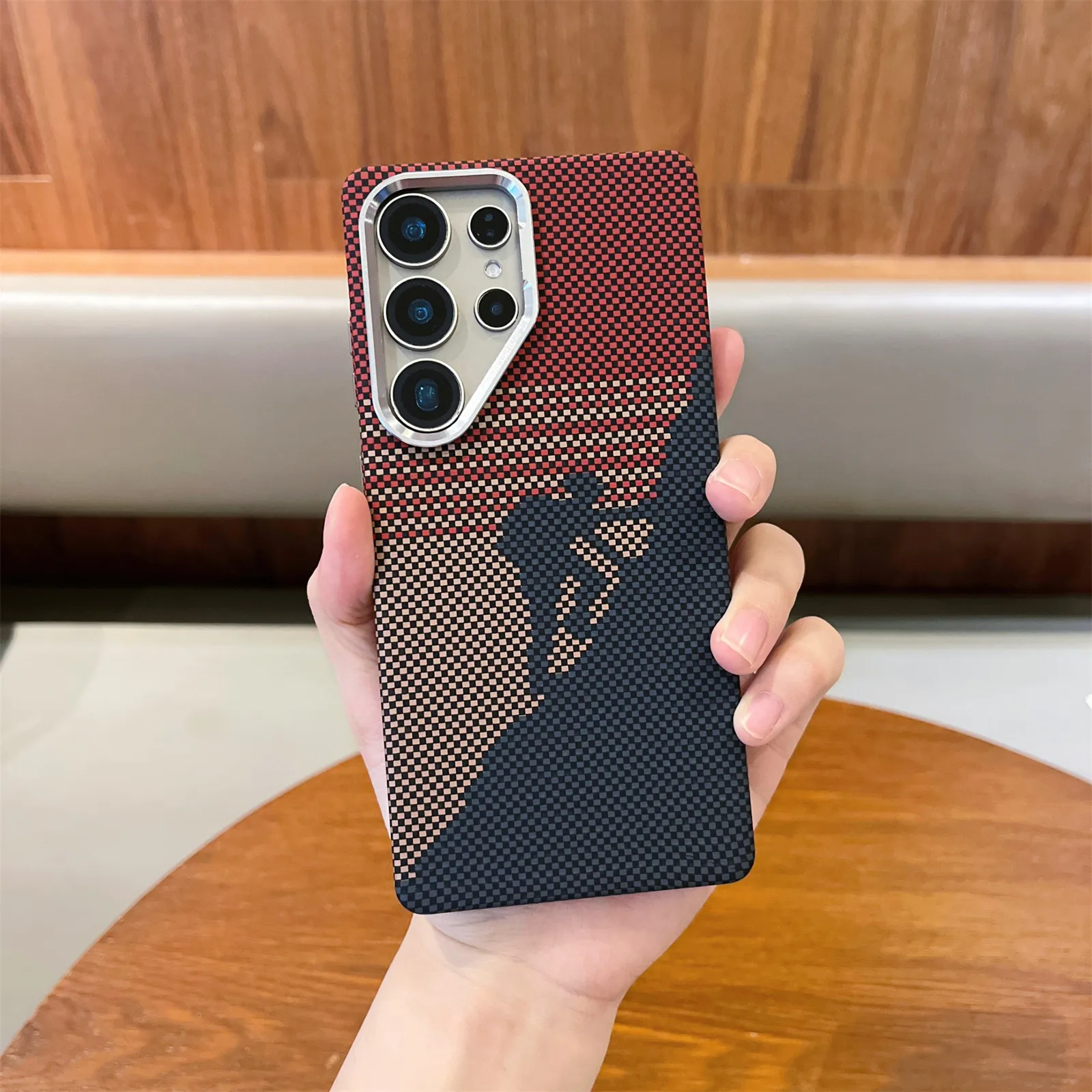 Capa Protetora Premium Em Fibra De Carbono Kevlar Com Carregamento Magnético Invisível (galaxy S23 Ultra), Ultrafina E Resistente A Impactos.