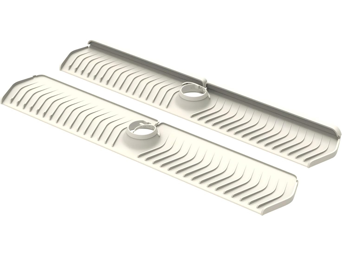 Compartimento de silicone de 76 cm com ralo inclinado que direciona a água para a cuba, eliminando a necessidade de outros acessórios.