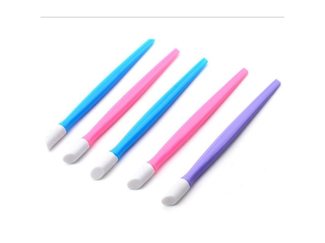 5pcs Ferramenta de Unha Profissional com Cabo de Plástico e Ponta de Borracha Dura para Cutícula (cor Aleatória)