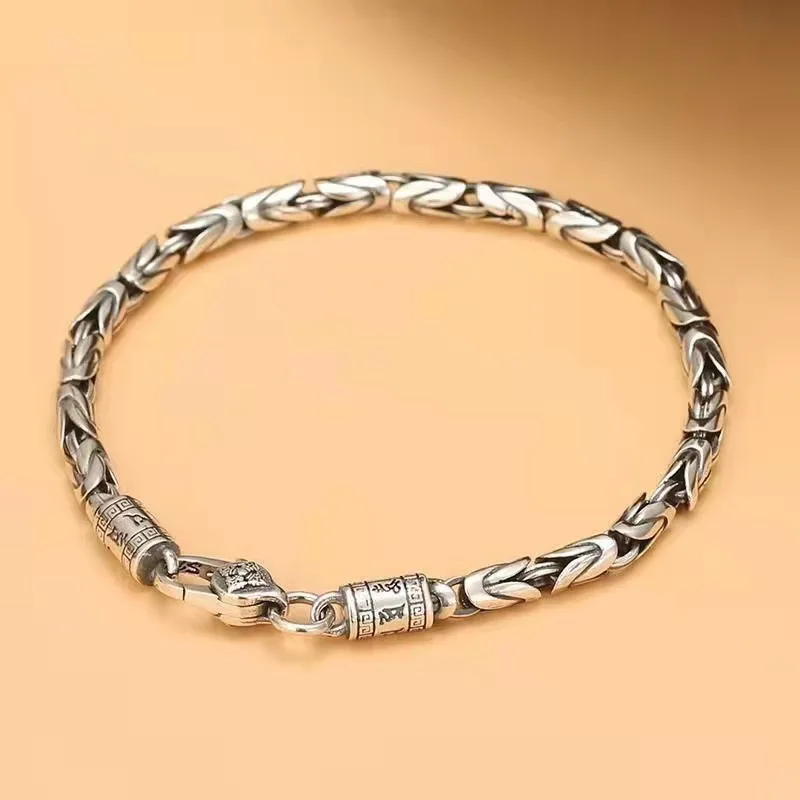 Pulseira Vintage De Prata (22 Cm) Com Padrão De Paz Para Casal E Amuleto Com Mantra De Seis Sílabas.